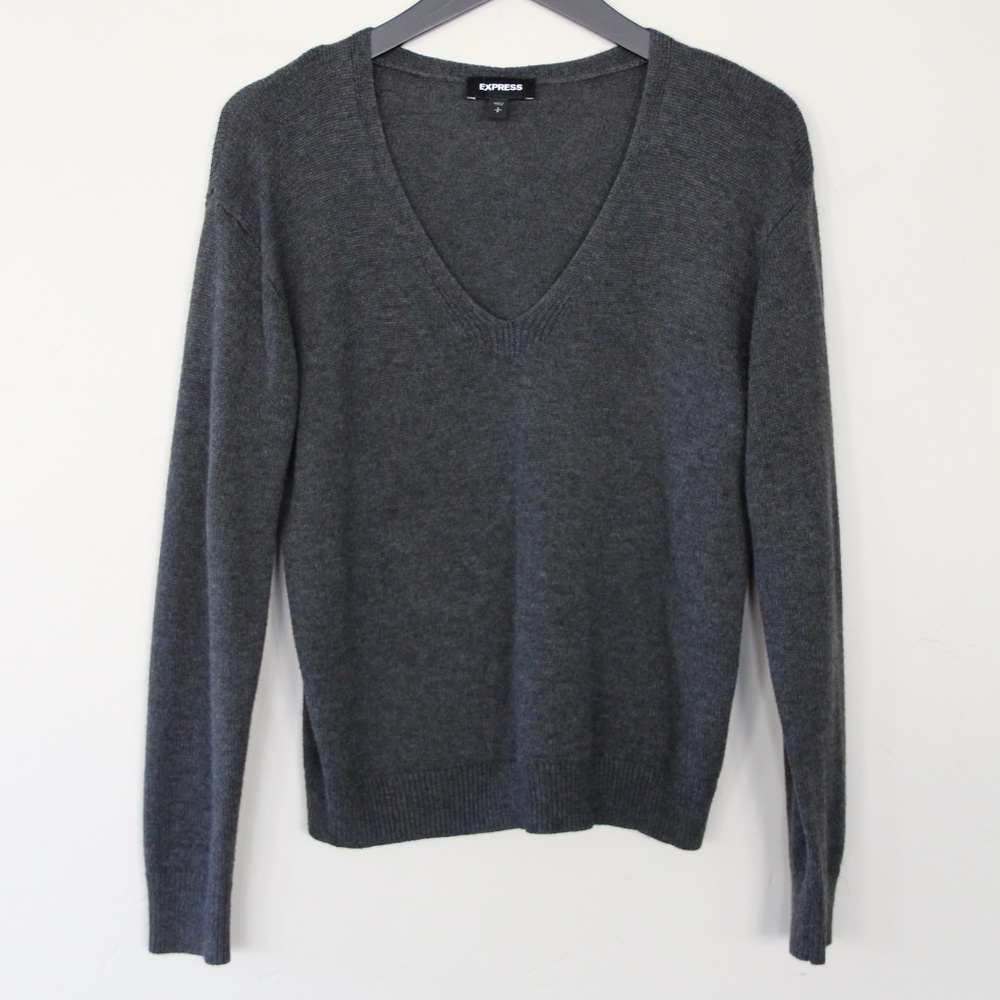 Express Heathered Black V-Neck Lightweight Knit Sweater | Size S